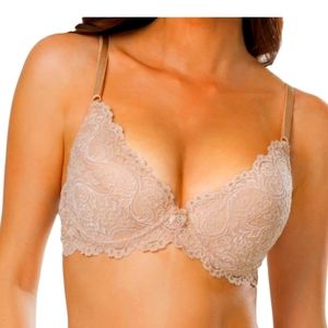 NWT, Smart & Sexy Push up Bra!